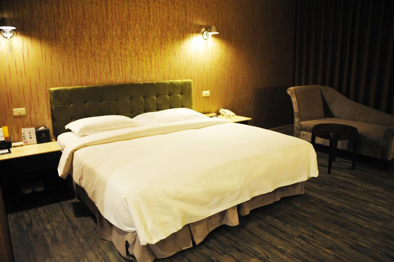 The Riverside Hotel & Motel Kaohsiung Exterior foto