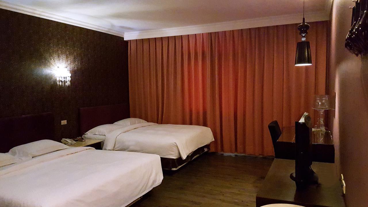 The Riverside Hotel & Motel Kaohsiung Exterior foto